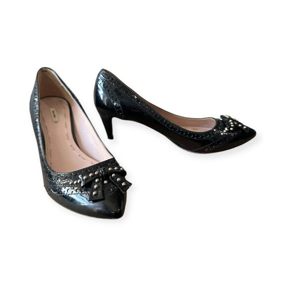 Miu‎ Miu Black Patent Pumps with Studded Bow with perfs,   Size 38.5 EU - Picture 4 of 14